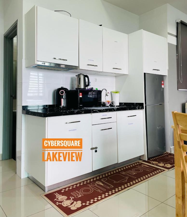 Cybersquare Lakeview With Netflix And Disney Hotstar Cyberjaya Eksteriør bilde
